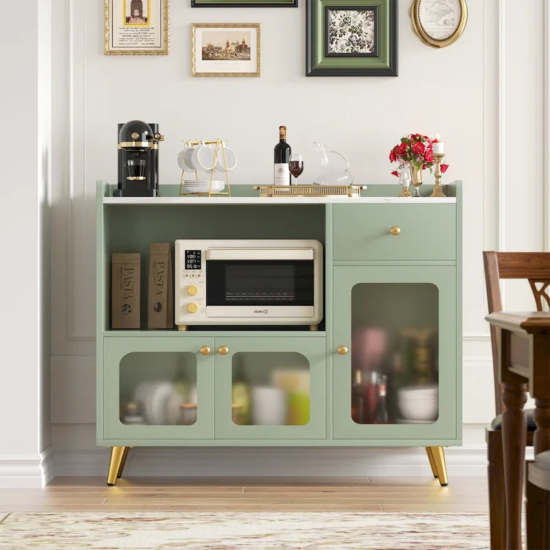 Sideboard mit Stauraum und Türfüllungen aus Acryl
