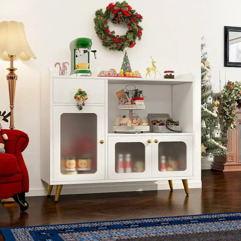 Sideboard mit Stauraum und Türfüllungen aus Acryl
