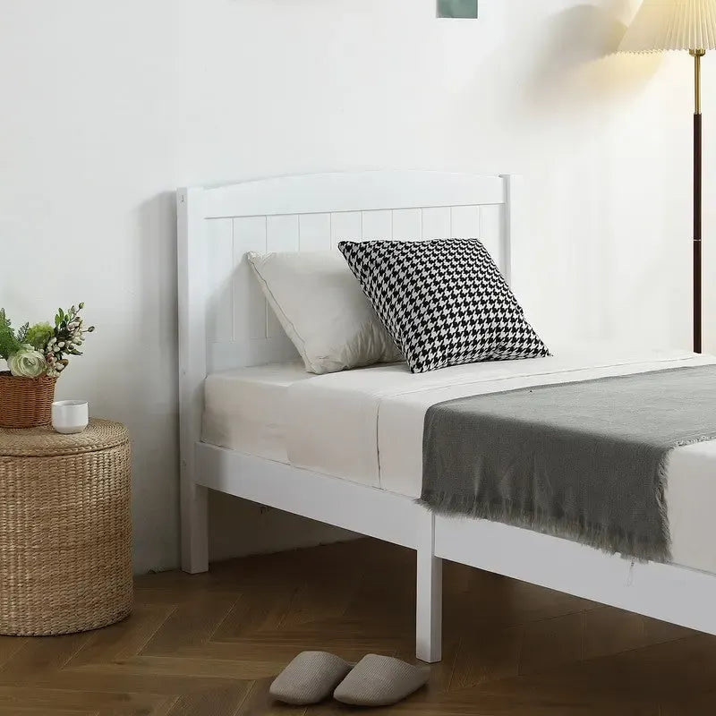Rám jednolůžka s dřevěnými lamelami