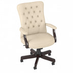 Fauteuil de bureau capitonné à dossier haut avec accoudoirs