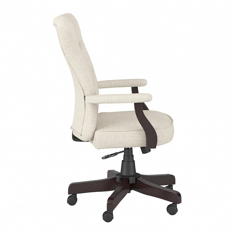 Fauteuil de bureau capitonné à dossier haut avec accoudoirs